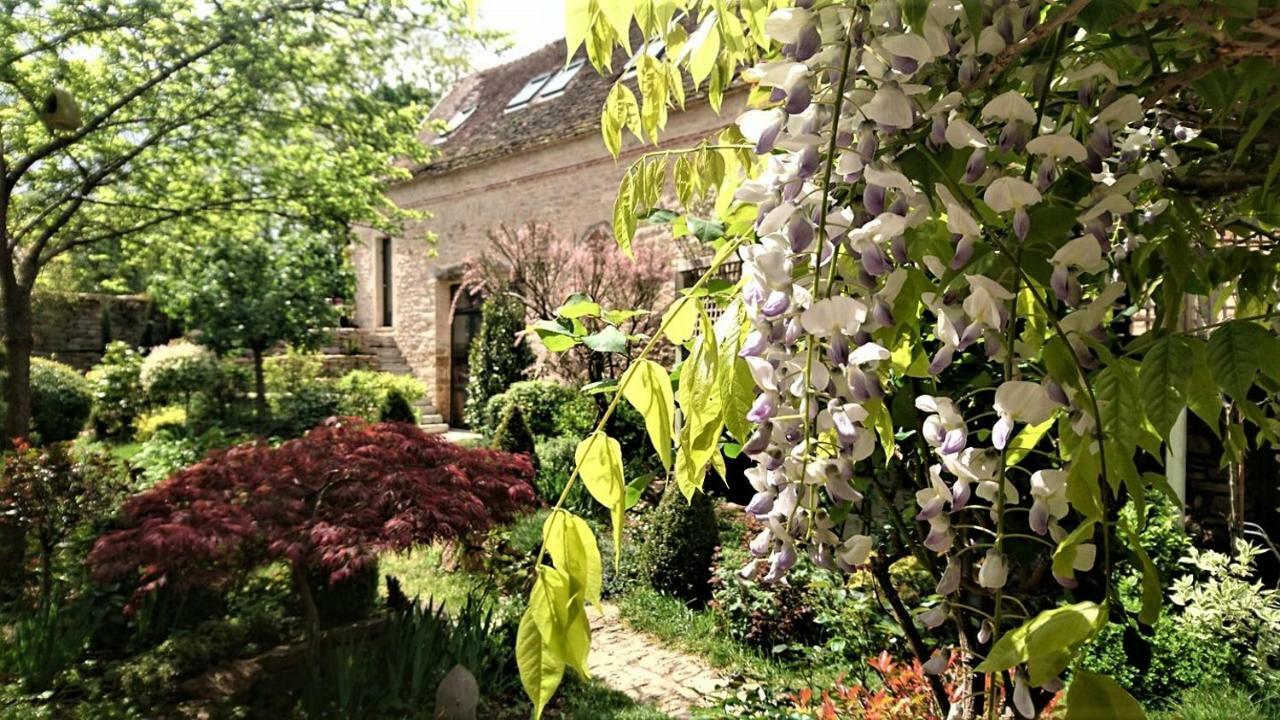 Vila Les Jardins Art-Conscience Etrigny Exteriér fotografie